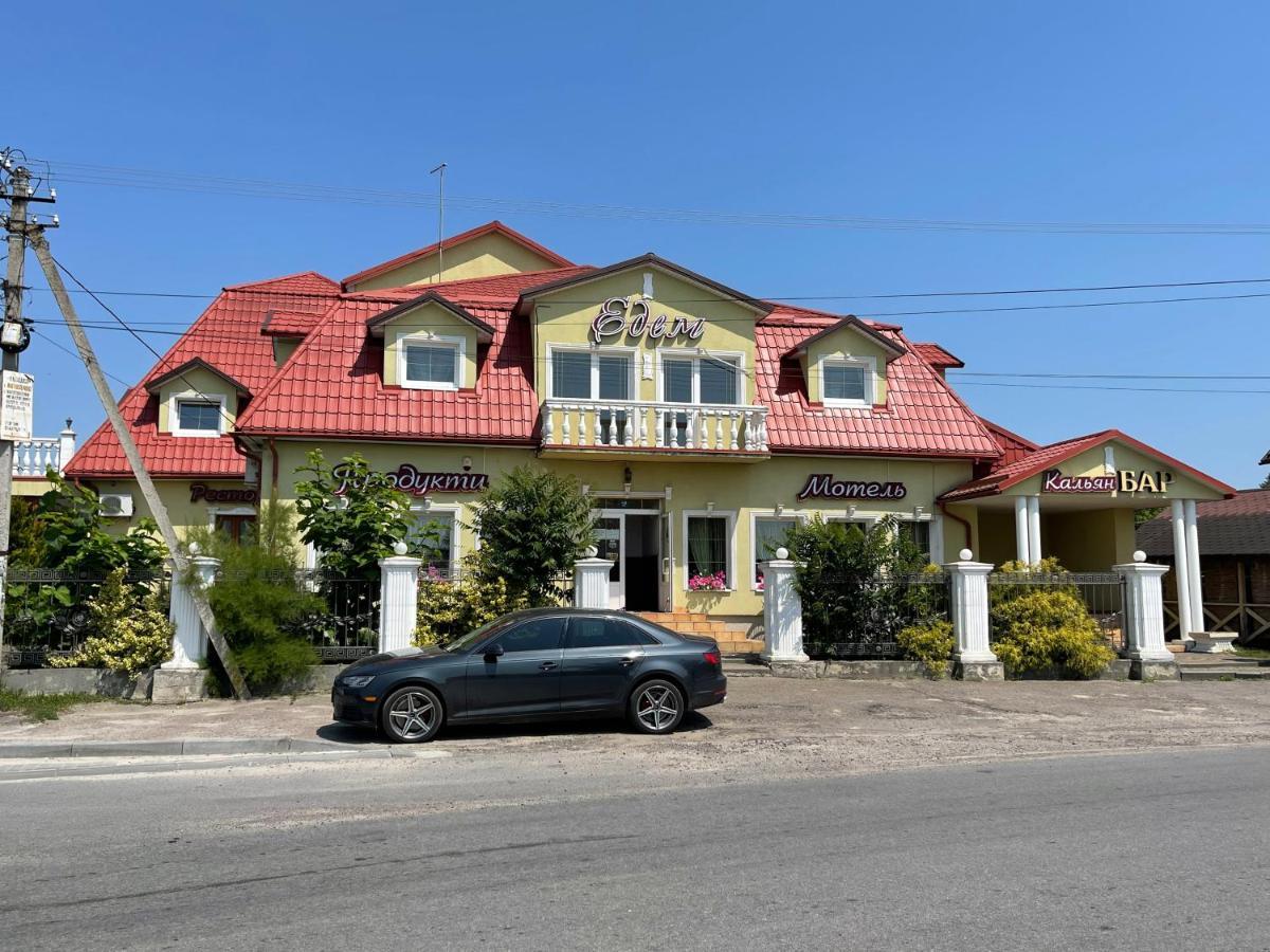 Hotel Едем Pustomyty Exterior foto